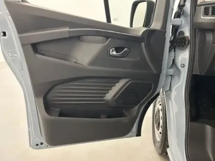 Photo 102 Renault Trafic  FGN L1H1 2800 KG BLUE DCI 150