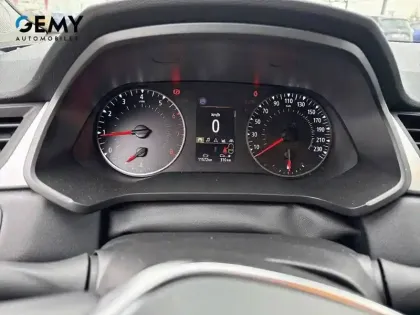 Photo 14 Renault Captur  TCe 90