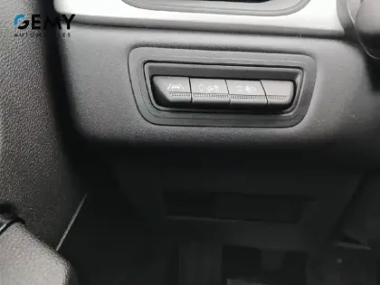 Photo 41 Renault Captur  TCe 90