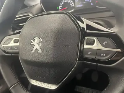 Photo 28 Peugeot 208  PureTech 75 S&S BVM5