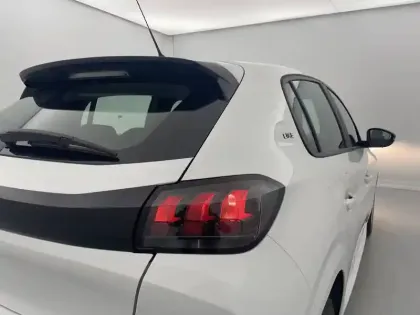 Photo 23 Peugeot 208  PureTech 75 S&S BVM5