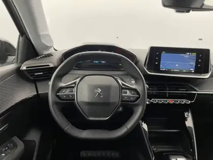 Photo 22 Peugeot 208  Electrique 50 kWh 136ch
