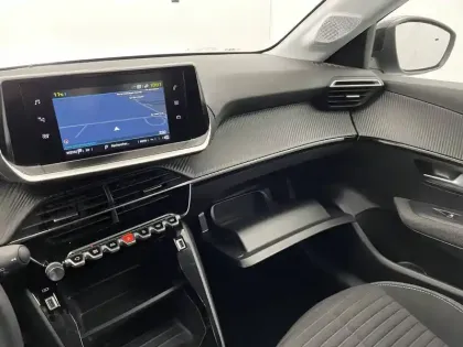 Photo 25 Peugeot 208  Electrique 50 kWh 136ch
