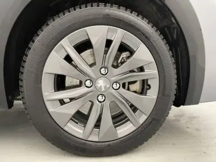 Photo 18 Peugeot 208  Electrique 50 kWh 136ch