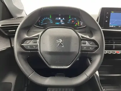 Photo 23 Peugeot 208  Electrique 50 kWh 136ch