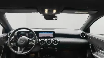 Photo 18 Mercedes Classe A  200 7G-DCT