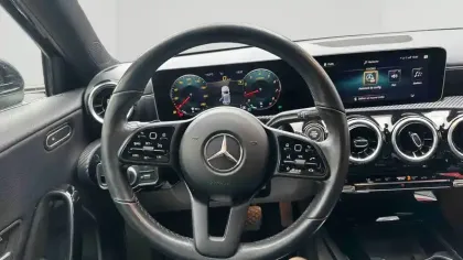 Photo 12 Mercedes Classe A  200 7G-DCT