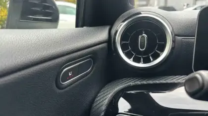 Photo 29 Mercedes Classe A  200 7G-DCT