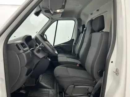 Photo 17 Renault Master  FGN TRAC F3300 L2H2 BLUE DCI 150