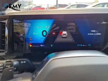 Photo 12 Renault Espace  E-Tech full hybrid 200 GSR2