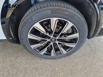 Photo 10 Renault Espace  E-Tech full hybrid 200 GSR2