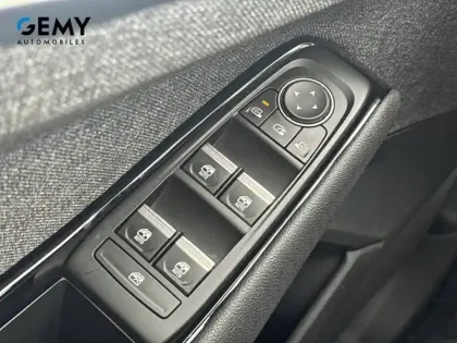 Photo 35 Renault Espace  E-Tech full hybrid 200 GSR2