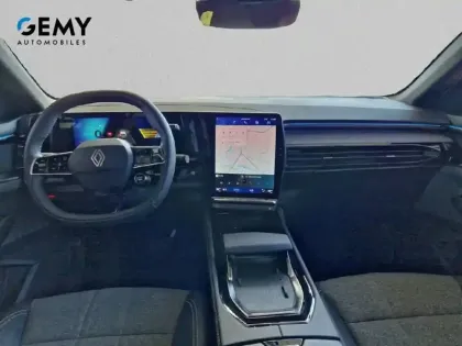 Photo 7 Renault Espace  E-Tech full hybrid 200 GSR2