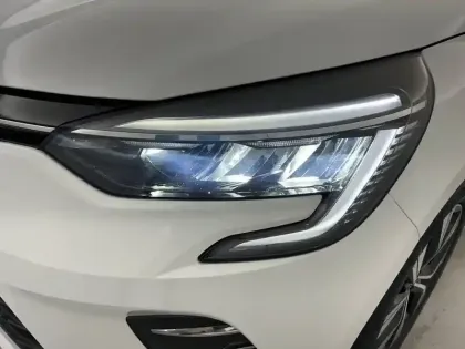 Photo 29 Renault Clio  E-Tech 140 - 21