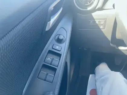 Photo 5 Mazda 2 1.5 e-SKYACTIV G M Hybrid 90ch Elégance 0