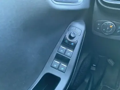 Photo 5 Ford Puma 1.0 Flexifuel 125ch S&amp;S mHEV Titanium