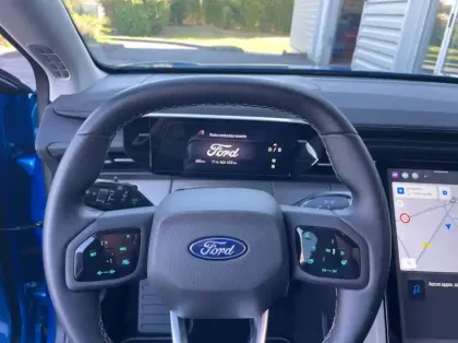 Photo 30 Ford Explorer Gén. IV Ph1 Pack Premium 5