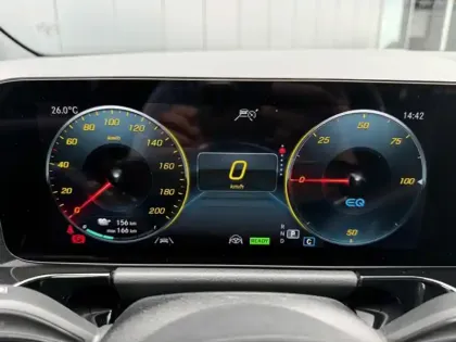 Photo 28 Mercedes EQA 250 AMG Line