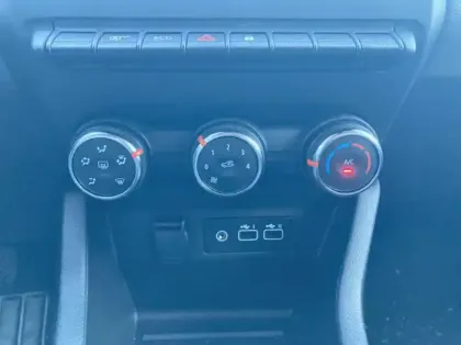 Photo 4 Renault Clio 1.0 TCe 90ch Evolution - 24