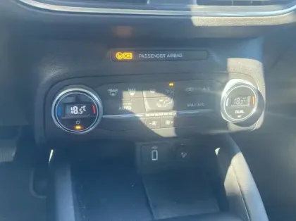 Photo 4 Ford Focus SW 1.5 EcoBlue 120ch Titanium BVA 99g