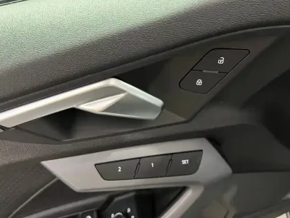 Photo 77 Audi A3  Sportback 35 TFSI Mild Hybrid 150 S tronic 7