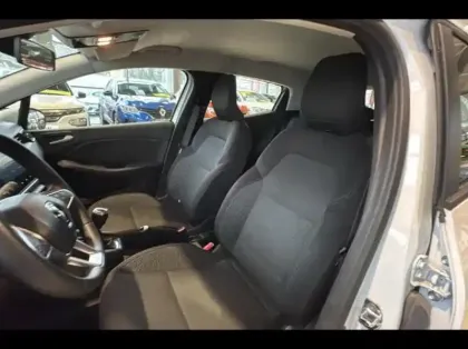 Photo 19 Renault Clio Gén. V (BJA) Ph1 Business 5