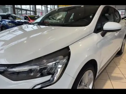 Photo 23 Renault Clio Gén. V (BJA) Ph1 Business 5