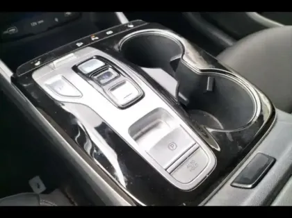 Photo 7 Hyundai Tucson  1.6 T-GDi 230ch Hybrid Creative BVA6