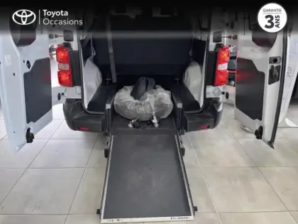Photo 15 Toyota Proace  Verso Long Electric 75kWh Dynamic Connect TPMR