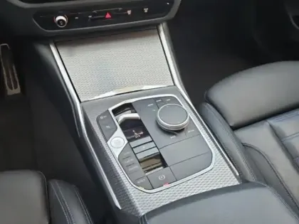 Photo 13 BMW Serie 3 Série 3 Touring 320dA xDrive 190ch M Sport