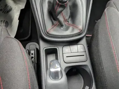 Photo 10 Ford Fiesta  1.0 Flexifuel 95ch ST-Line X 5p