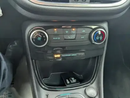 Photo 11 Ford Puma  1.0 Flexifuel 125ch S&S mHEV Titanium