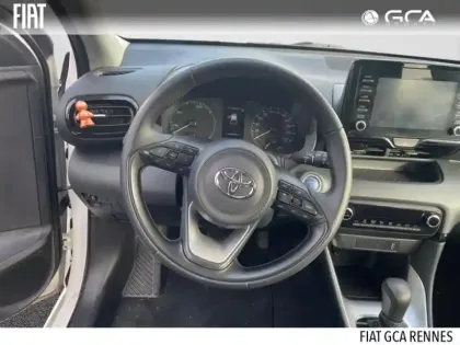 Photo 5 Toyota Yaris  116h Dynamic 5p MY22