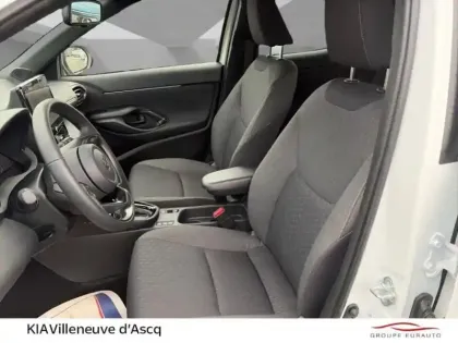 Photo 10 Toyota Yaris  Cross 130h Design MY25