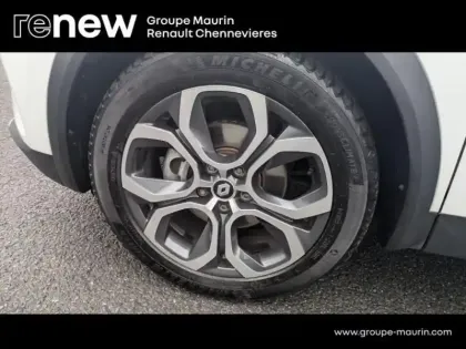 Photo 8 Renault Captur  1.6 E-Tech hybride 145ch Techno