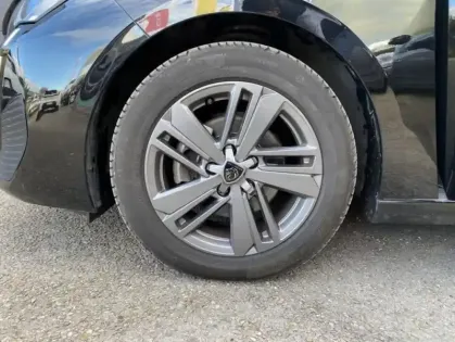 Photo 18 Peugeot 308 III PureTech 130 S&amp;S EAT8 ACTIVE PACK