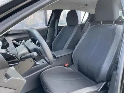 Photo 15 Peugeot 308 III PureTech 130 S&amp;S EAT8 ACTIVE PACK