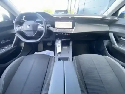 Photo 3 Peugeot 308 III PureTech 130 S&amp;S EAT8 ACTIVE PACK