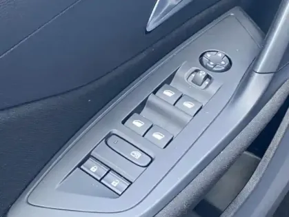 Photo 11 Peugeot 308 III PureTech 130 S&amp;S EAT8 ACTIVE PACK