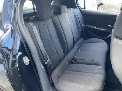 Photo 25 Peugeot 308 III PureTech 130 S&amp;S EAT8 ACTIVE PACK