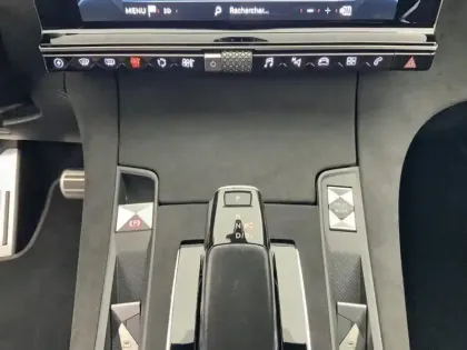 Photo 12 DS DS 7 DS7 Crossback Hybride E-Tense 225 EAT8 Performance Line