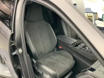 Photo 8 DS DS 7 DS7 Crossback Hybride E-Tense 225 EAT8 Performance Line