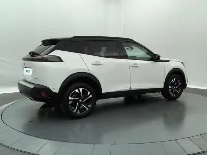 Photo 22 Peugeot 2008  PureTech 130 S&S EAT8 GT