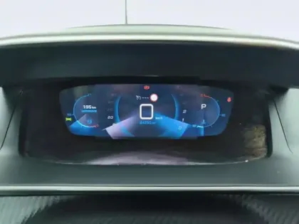 Photo 16 Peugeot 2008  PureTech 130 S&S EAT8 GT