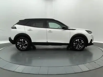 Photo 5 Peugeot 2008  PureTech 130 S&S EAT8 GT