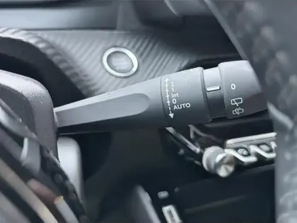 Photo 17 Peugeot 208  Electrique 50 kWh 136ch Style