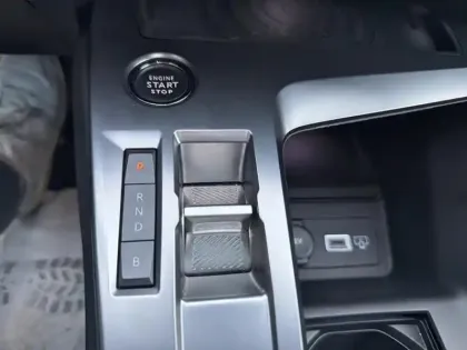 Photo 23 Peugeot 408  PHEV 225 e-EAT8 GT