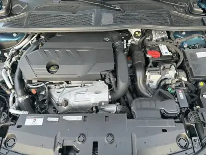 Photo 6 Peugeot 408  PHEV 225 e-EAT8 GT