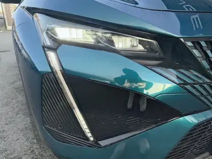 Photo 13 Peugeot 408  PHEV 225 e-EAT8 GT