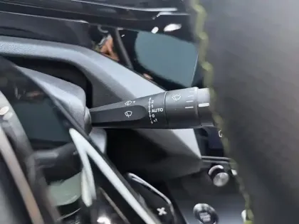 Photo 17 Peugeot 408  PHEV 225 e-EAT8 GT